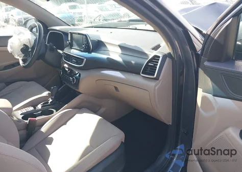 2020 Hyundai Tucson Value z USA, uszkodzony, nr VIN KM8J33A40LU089026